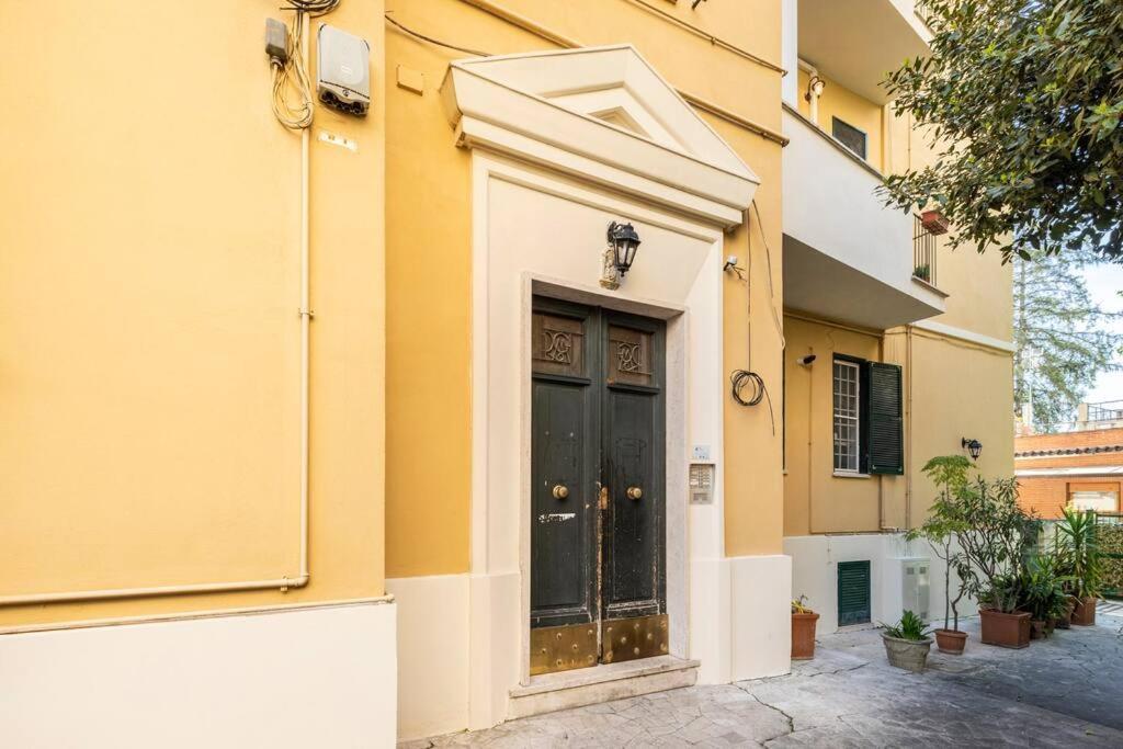 Appartamento A Montesacro, Citta Giardino Rome Bagian luar foto