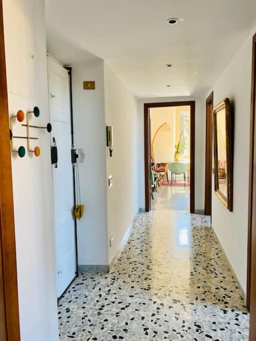 Appartamento A Montesacro, Citta Giardino Rome Bagian luar foto