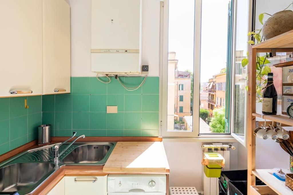 Appartamento A Montesacro, Citta Giardino Rome Bagian luar foto